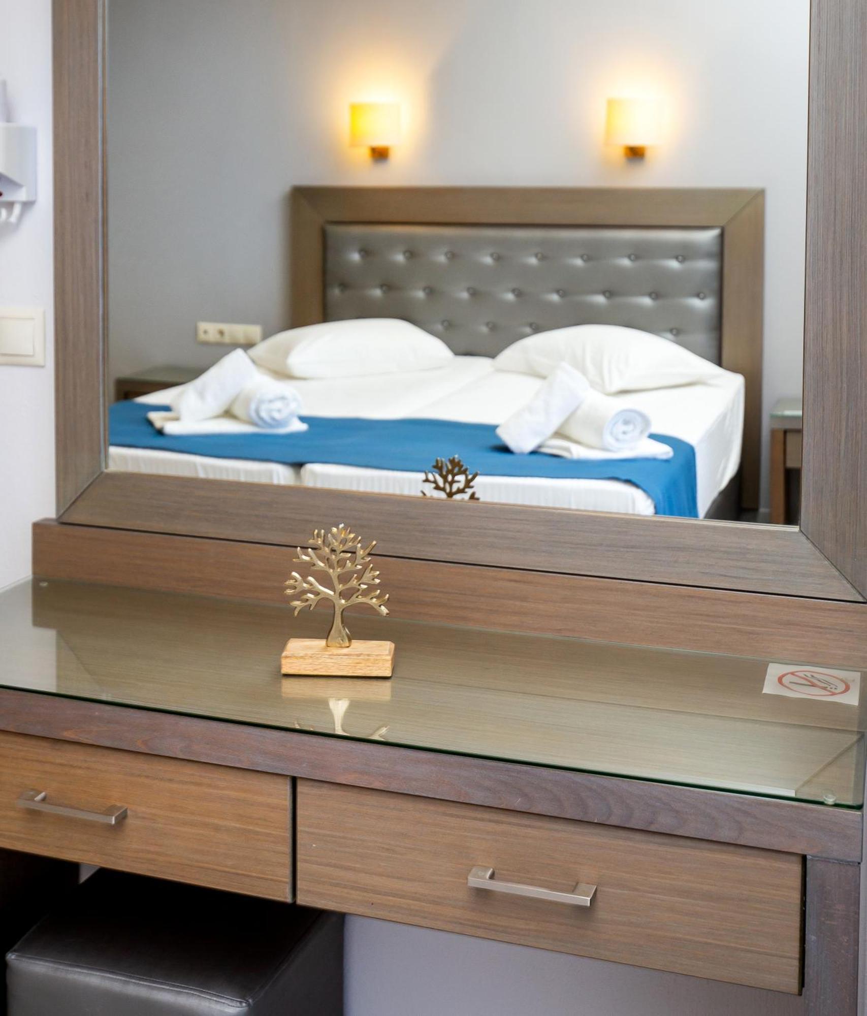 Hotel Thetis 리메나스 외부 사진
